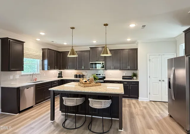 Photo 4 of Single family home for sale at 523 Valentine Ct, Graham, NC 27253 | MLS# 10179439 | Listing updated on 2026-09-20
