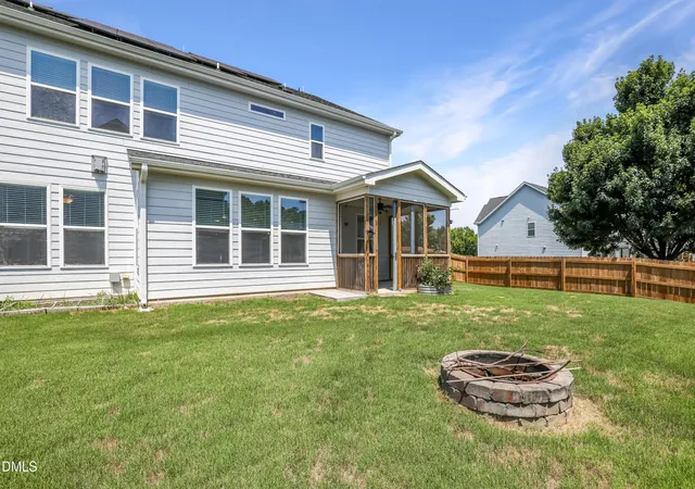 Photo 2 of Single family home for sale at 301 Atwood Dr, Holly Springs, NC 27540 | MLS# 10178881 | Listing updated on 2026-10-01