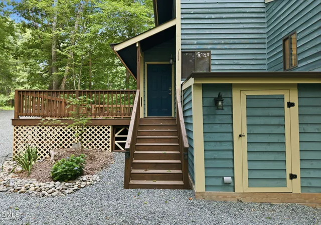 2nd image of 612 Cedar Brook Wy, Chapel Hill, NC 27516 | MLS# 10182093
