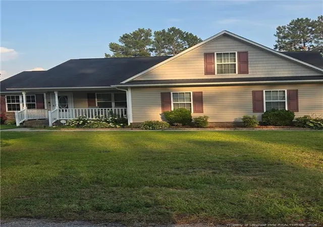 Photo 1 of Single family home for sale at 4611 Salem Prince Dr, Hope Mills, NC 28348 | MLS# 765535 | Listing updated on 2026-09-16