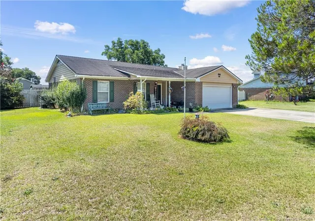 Homes for sale in Raeford, NC | 118 Pearce Pl, Raeford, NC 28376 | MLS# 765641