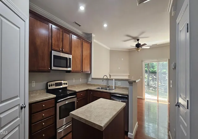 2nd image of 8811 Orchard Grove Wy, Raleigh, NC 27612 | MLS# 10178730