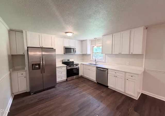 Photo 2 of Single family home for sale at 6205 Dello St, Durham, NC 27712 | MLS# 10180280 | Listing updated on 2026-09-17