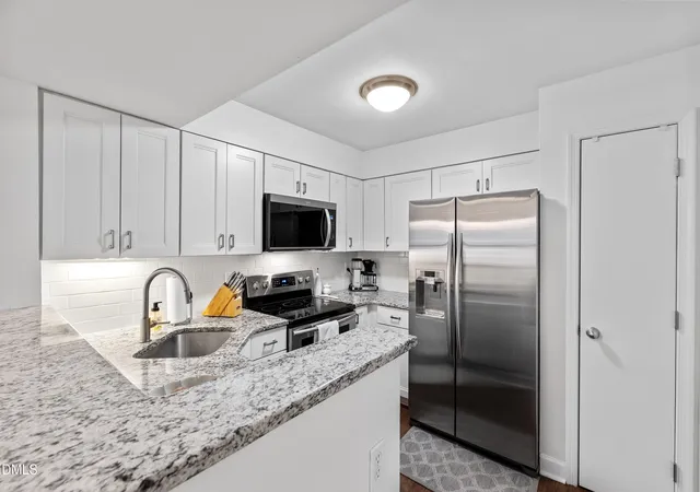 2nd image of 1021 Wirewood Dr #202, Raleigh, NC 27605 | MLS# 10179231