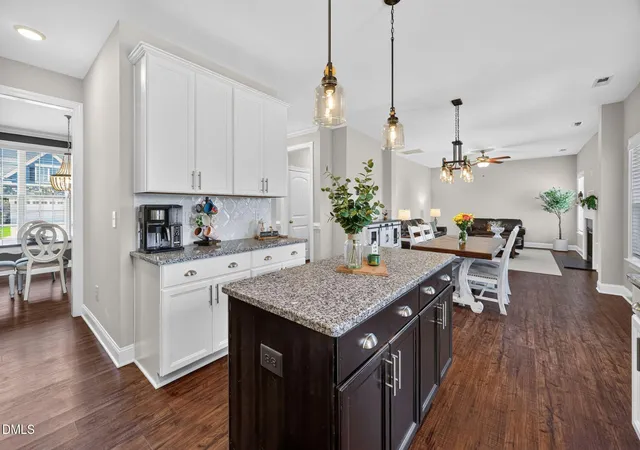 Photo 3 of Single family home for sale at 804 Buckner Ct, Fuquay Varina, NC 27526 | MLS# 10179050 | Listing updated on 2026-10-20