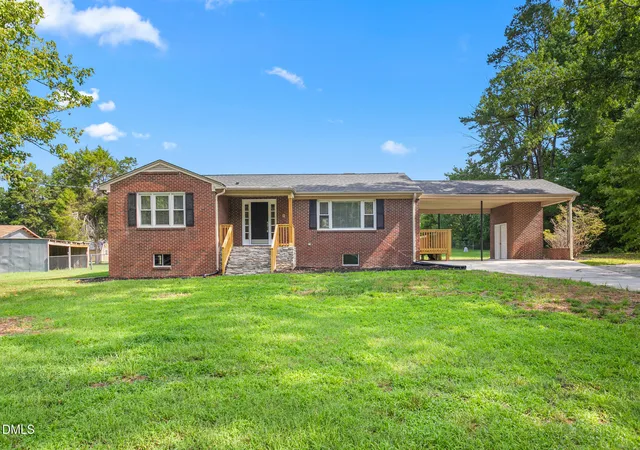 Homes for sale in Gibsonville, NC | 5819 Scarlet Oak Dr, Gibsonville, NC 27301 | MLS# 10178814