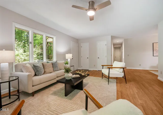 Photo 4 of Single family home for sale at 9021 Collins Crk Dr, Chapel Hill, NC 27516 | MLS# 10179519 | Listing updated on 2026-09-14