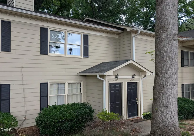 Homes for sale in Raleigh, NC | 2610 Masonboro Ct, Raleigh, NC 27604