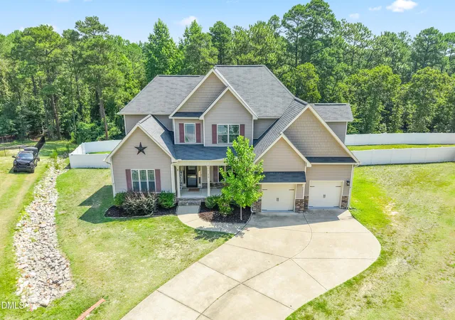 2nd image of 610 Sea Mist Dr, Sanford, NC 27332 | MLS# 10178884