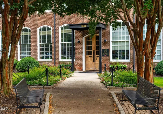 2nd image of 1535 Caraleigh Mills Ct, Raleigh, NC 27603