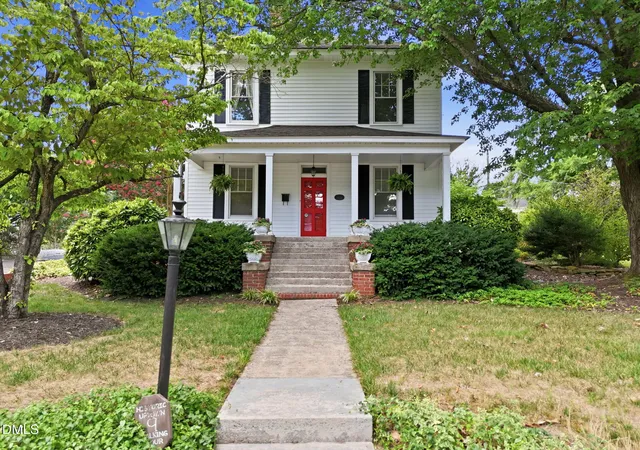 2nd image of 211 Barnette Ave, Roxboro, NC 27573 | MLS# 10178900