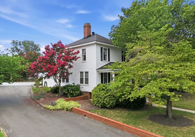 3rd image of 211 Barnette Ave, Roxboro, NC 27573 | MLS# 10178900