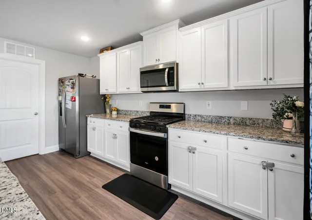 image of 212 Antietam Pl, Mebane, NC 27302 | MLS# 10179151