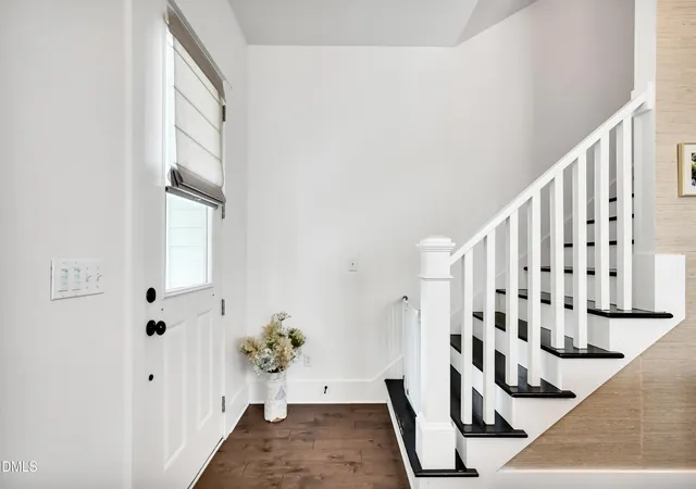 Photo 3 of Sale Pending at 6027 Pine Laurel Dr, Wilmington, NC 28409 | MLS# 10179238 | Listing updated on 2026-08-28