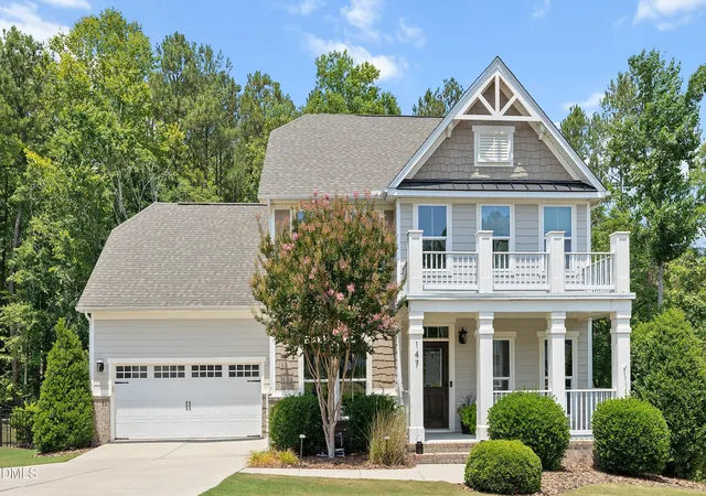 Photo 1 of Single family home for sale at 147 S Farnleigh Dr, Chapel Hill, NC 27517 | MLS# 10178914 | Listing updated on 2026-09-17