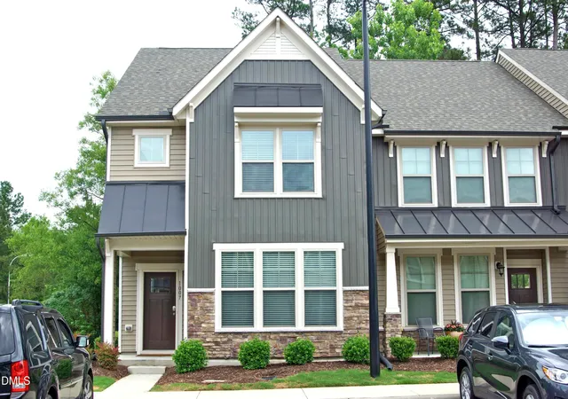 Photo 4 of Townhouse for sale at 1007 Midtowne Way, Durham, NC 27713 | MLS# 10178927 | Listing updated on 2026-09-14