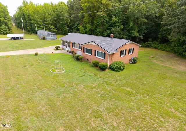 Photo 3 of Single family home for sale at 292 Ernest Turner Rd, Warrenton, NC 27589 | MLS# 10179750 | Listing updated on 2026-10-11