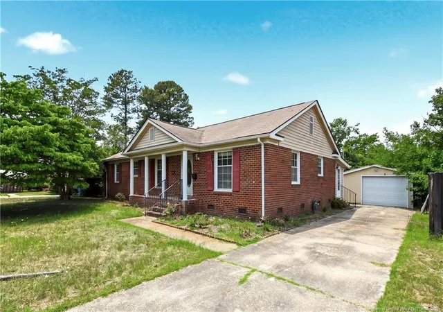 4th image of 544 Farmview Dr, Fayetteville, NC 28311 | MLS# 765682