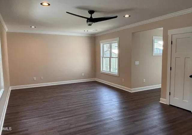 Photo 3 of Single family home for sale at 402 Poplar St, Graham, NC 27253 | MLS# 10179466 | Listing updated on 2026-09-08