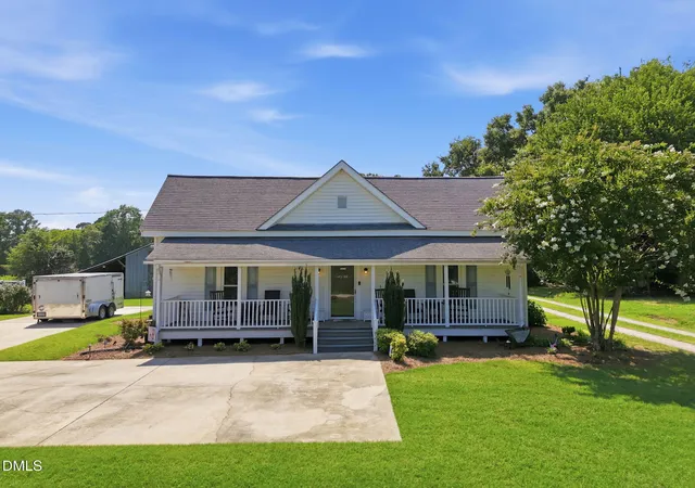 Homes for sale in Zebulon, NC | 734 S Wakefield St, Zebulon, NC 27597 | MLS# 10179003