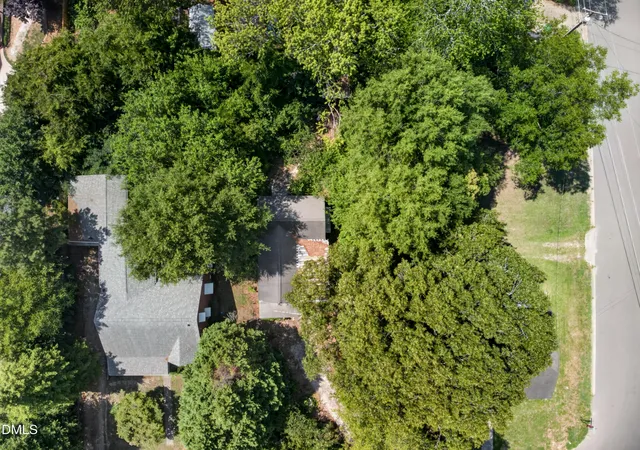 Homes for sale in Cary, NC | 415 Willow St, Cary, NC 27511 | MLS# 10179022