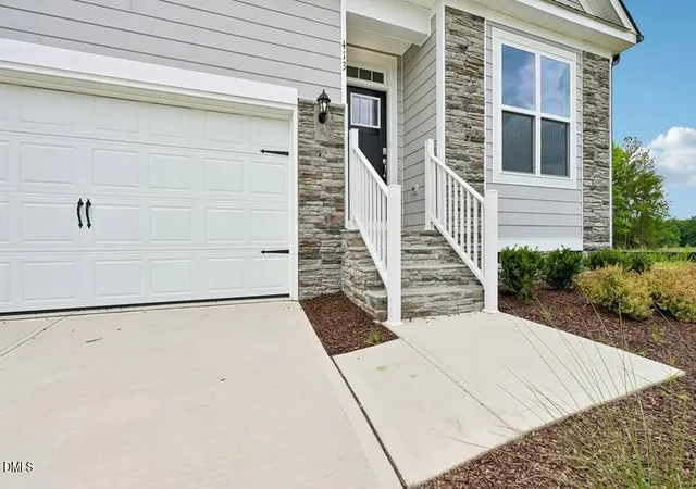 Photo 3 of Single family home for sale at 413 Falls Blf Dr, Wake Forest, NC 27587 | MLS# 10178934 | Listing updated on 2026-10-06