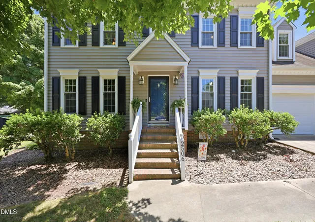 Photo 2 of Single family home for sale at 2506 Ashley Pl, Burlington, NC 27215 | MLS# 10183262 | Listing updated on 2026-09-14