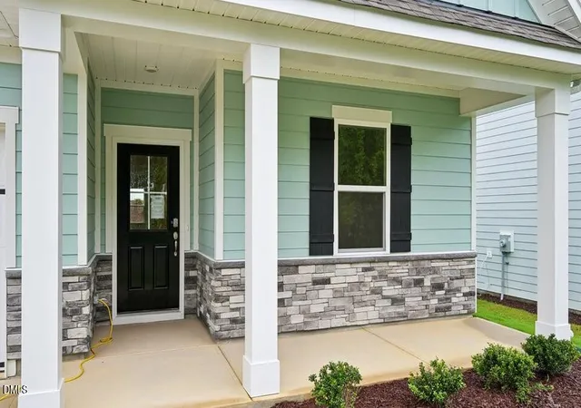 Photo 3 of Single family home for sale at 717 Sparkling Pear Dr, Willow Spring, NC 27592 | MLS# 10178962 | Listing updated on 2026-09-21