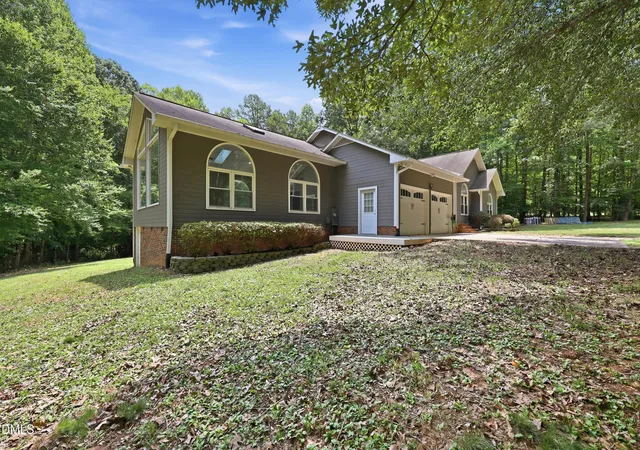 Homes for sale in Graham, NC | 3844 Swepsonville Saxapahaw Rd, Graham, NC 27253 | MLS# 10178999