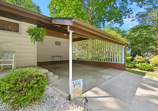 Photo 4 of Sale Pending at 313 Robert St, Cary, NC 27511 | MLS# 10178996 | Listing updated on 2026-09-10