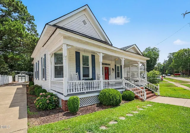 Homes for sale in Kenly, NC | 103 Bailey Ave, Kenly, NC 27542 | MLS# 10179237