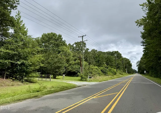 4th image of 1885 Old Oxford Rd, Durham, NC 27704 | MLS# 10179034