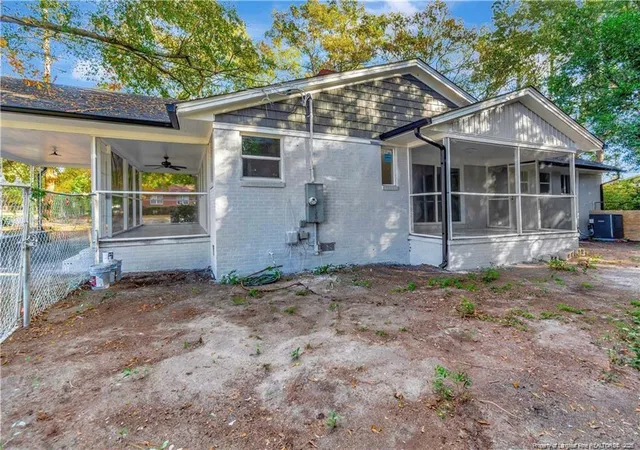 Homes for sale in Laurinburg, NC | 216 Speller St, Laurinburg, NC 28352 | MLS# 765702