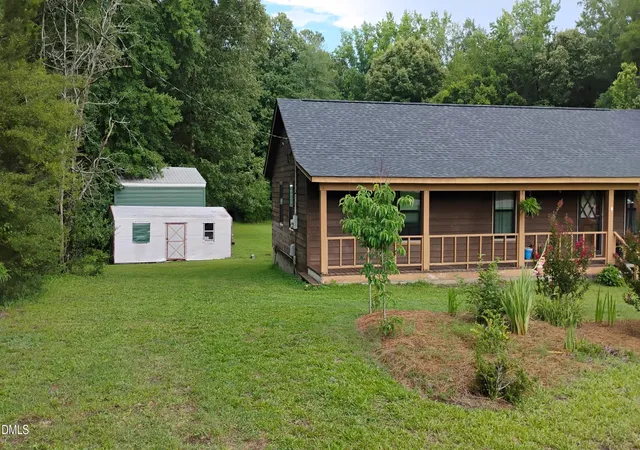 Homes for sale in Zebulon, NC | 959 Cheves Rd, Zebulon, NC 27597 | MLS# 10179258