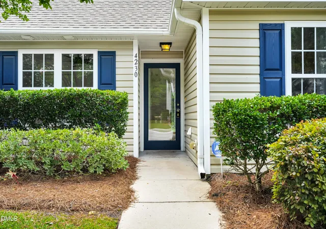 Photo 3 of Townhouse for sale at 4230 Winding Branches Dr, Wilmington, NC 28412 | MLS# 10179056 | Listing updated on 2026-07-18