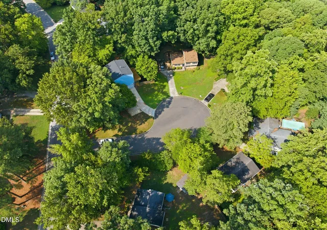 Homes for sale in Cary, NC | 202 Indigo Dr, Cary, NC 27513 | MLS# 10179096