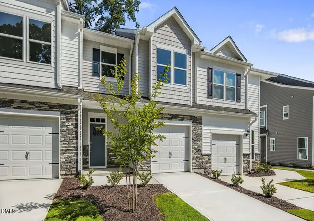 Photo 2 of Sale Pending at 7415 Bourbon Briar Dr, Raleigh, NC 27604 | MLS# 10179033 | Listing updated on 2026-08-20