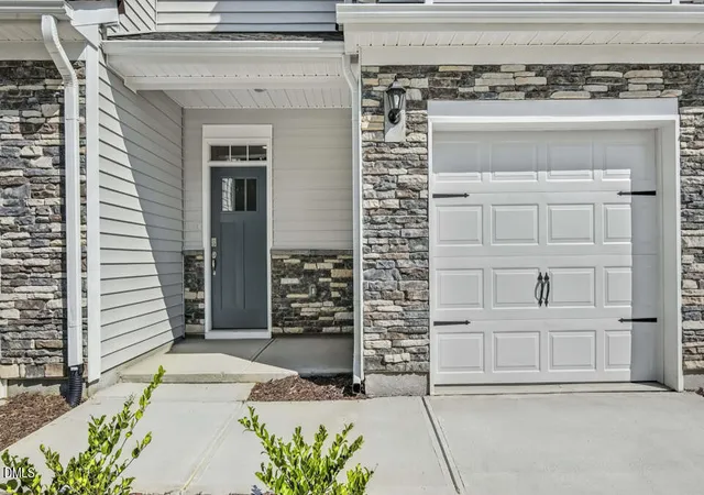 Photo 3 of Sale Pending at 7415 Bourbon Briar Dr, Raleigh, NC 27604 | MLS# 10179033 | Listing updated on 2026-08-20