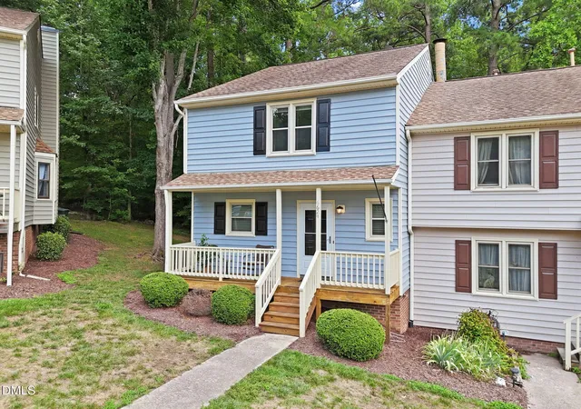 Photo 3 of Sale Pending at 6624 English Ivy Ln, Raleigh, NC 27615 | MLS# 10179131 | Listing updated on 2026-09-13