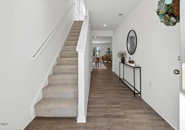 2nd image of 507 Chestnut Oak Dr, Sanford, NC 27332 | MLS# 10179040