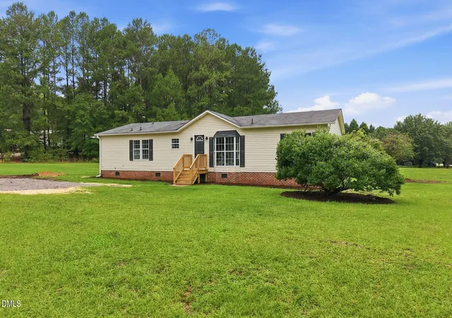 1st image of 102 Pineview Dr, Louisburg, NC 27549 | MLS# 10179336