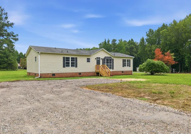 4th image of 102 Pineview Dr, Louisburg, NC 27549 | MLS# 10179336