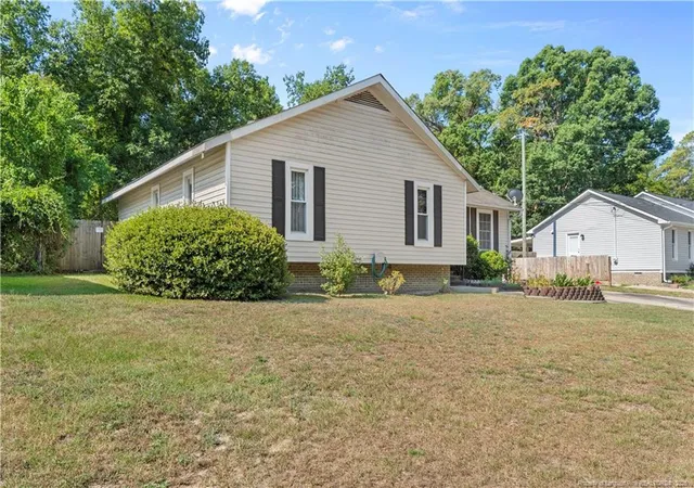 Photo 3 of Single family home for sale at 4723 Belford Rd, Fayetteville, NC 28314 | MLS# 765715 | Listing updated on 2026-09-12