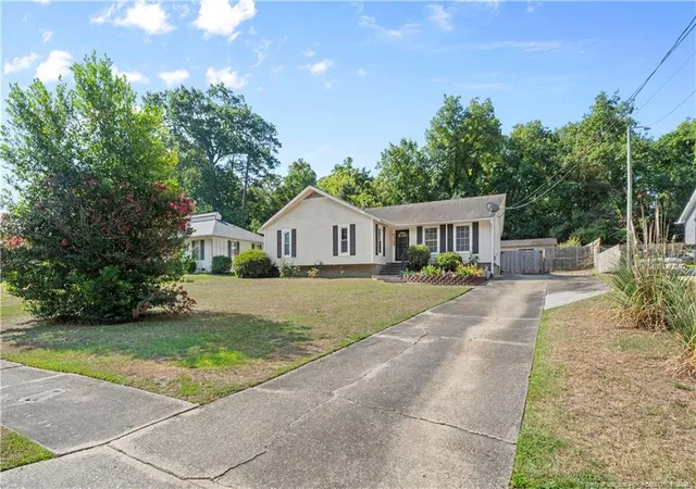 Photo 4 of Single family home for sale at 4723 Belford Rd, Fayetteville, NC 28314 | MLS# 765715 | Listing updated on 2026-09-12