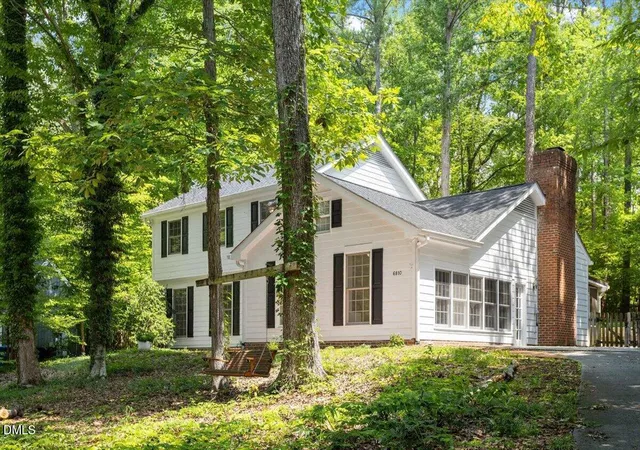 Photo 1 of Single family home for sale at 6810 Falconbridge Rd, Chapel Hill, NC 27517 | MLS# 10181578 | Listing updated on 2026-09-15