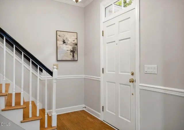 Photo 4 of Single family home for sale at 6810 Falconbridge Rd, Chapel Hill, NC 27517 | MLS# 10181578 | Listing updated on 2026-09-15