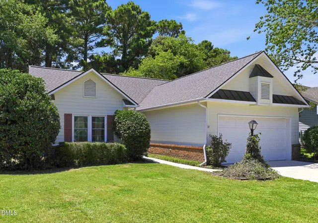Photo 2 of Sale Pending at 1107 Ml Run Rd, Sneads Ferry, NC 28460 | MLS# 10180477 | Listing updated on 2026-09-08
