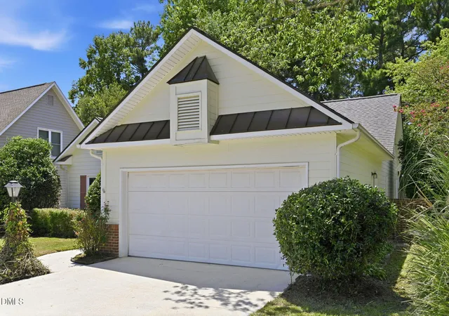 Photo 3 of Sale Pending at 1107 Ml Run Rd, Sneads Ferry, NC 28460 | MLS# 10180477 | Listing updated on 2026-09-08