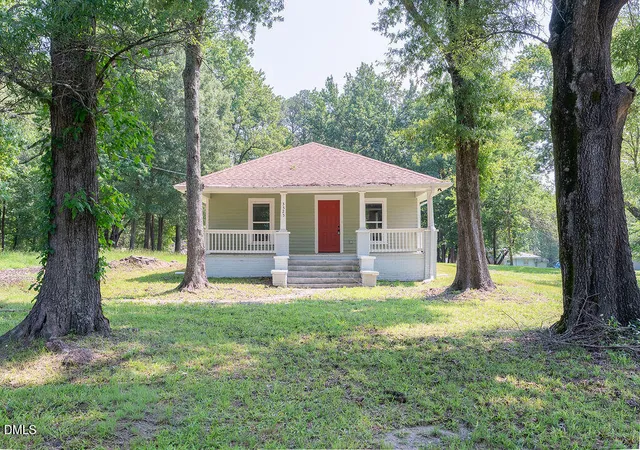 Photo 3 of Sale Pending at 3525 Angier Ave, Durham, NC 27703 | MLS# 10183599 | Listing updated on 2026-09-12