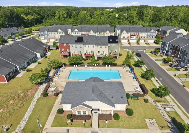 Photo 3 of Townhouse for sale at 462 Brier Summit Pl, Durham, NC 27703 | MLS# 10179596 | Listing updated on 2026-09-18